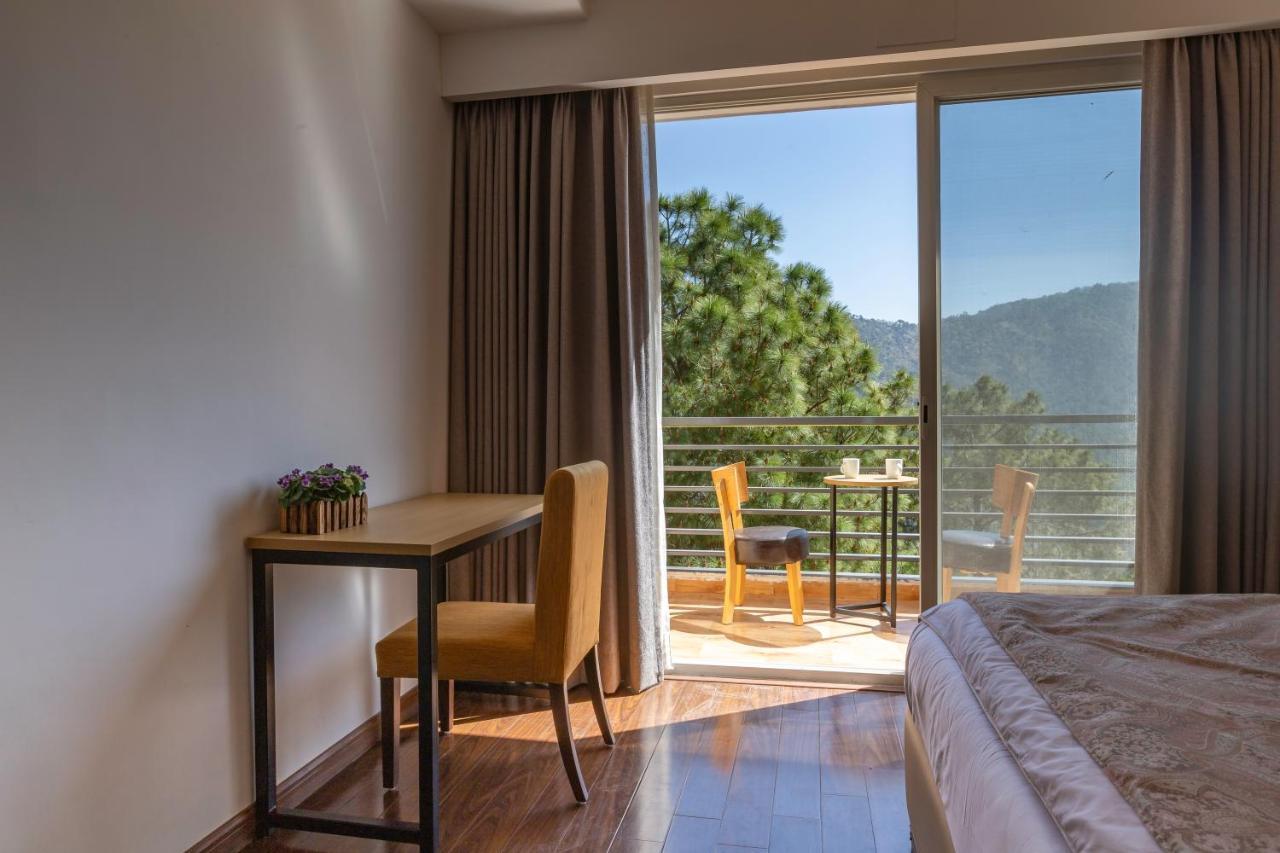 Pine Maderas By Embrace Apartment Kasauli Luaran gambar