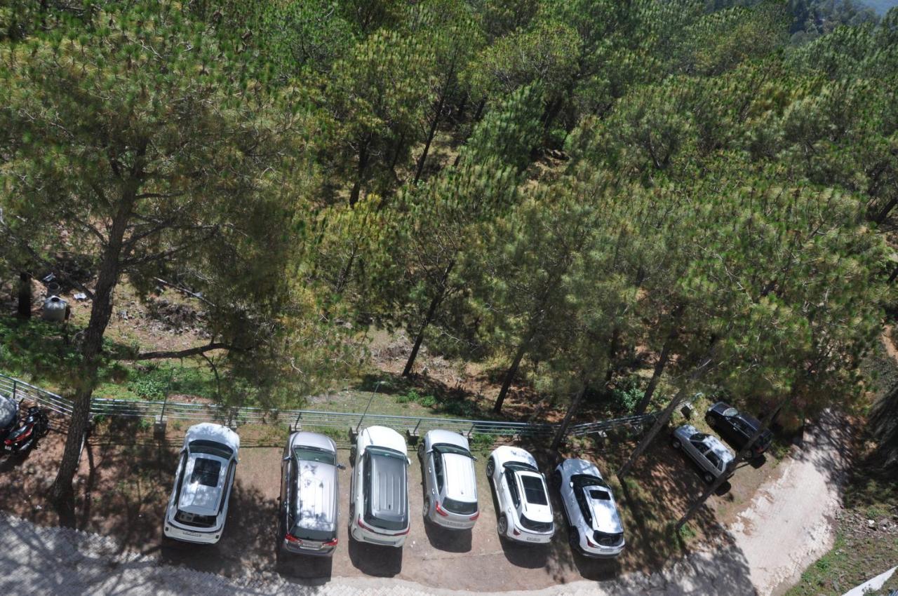 Pine Maderas By Embrace Apartment Kasauli Luaran gambar