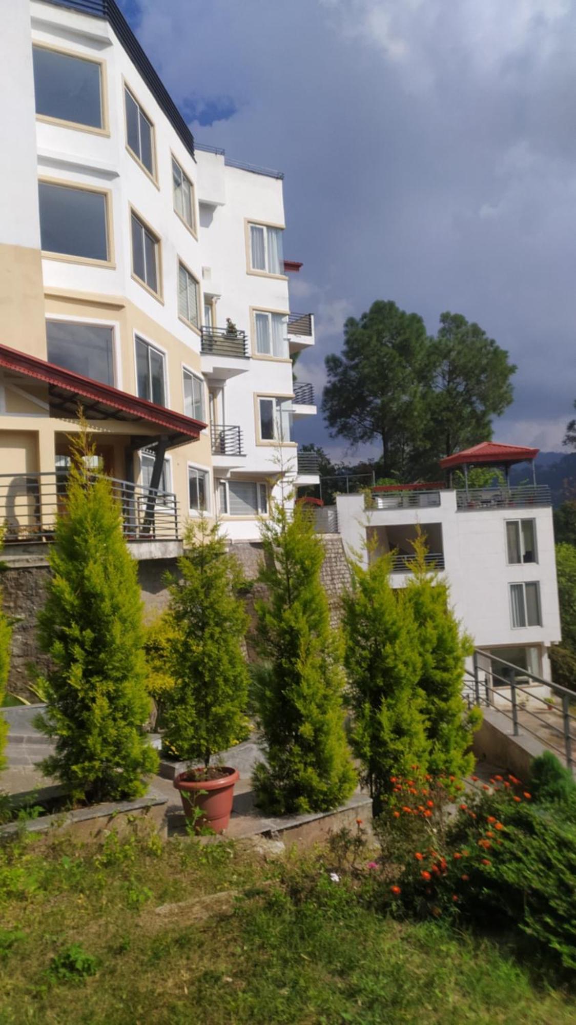 Pine Maderas By Embrace Apartment Kasauli Luaran gambar